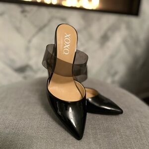 XOXO Black Pointed Toe Heels